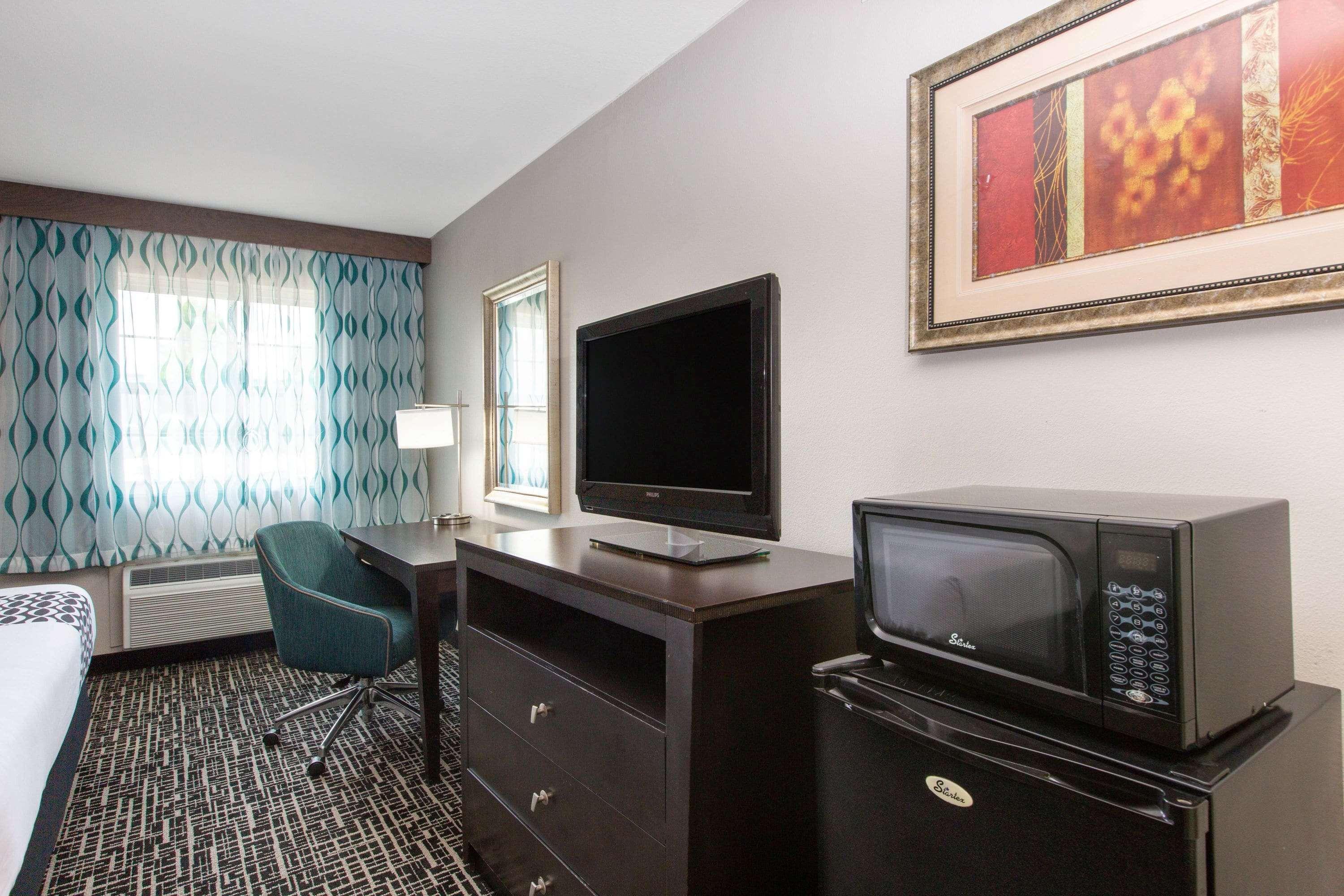 Hotel La Quinta By Wyndham Blue Springs Exteriér fotografie